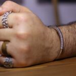 دستبند (بنگل) ساده حلقه دار