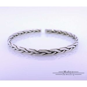 دستبند بافته شده