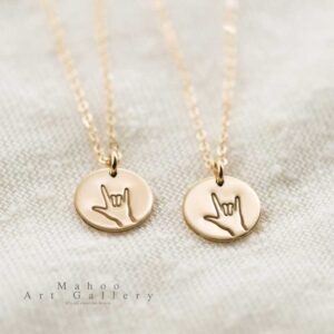 گردنبند با پلاک دایره و حک دست