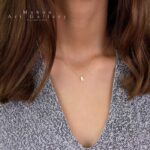 گردنبند تک حرف مینیمال(حروف بزرگ)